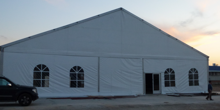 ANKARA’DA ÇOCUK TİYATROSU DİNAZOR GÖSTERİSİ