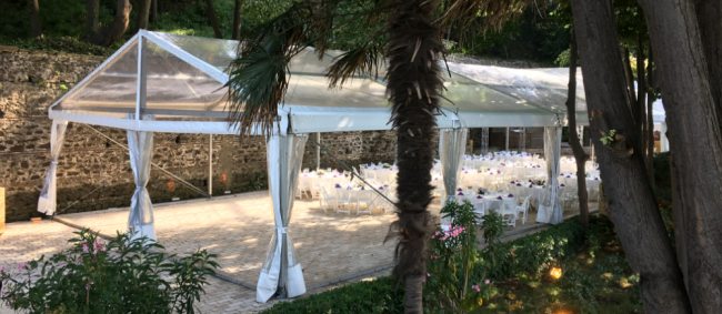 FRANSIZ BAHÇELERİNDE MEZUNİYET TÖRENİ