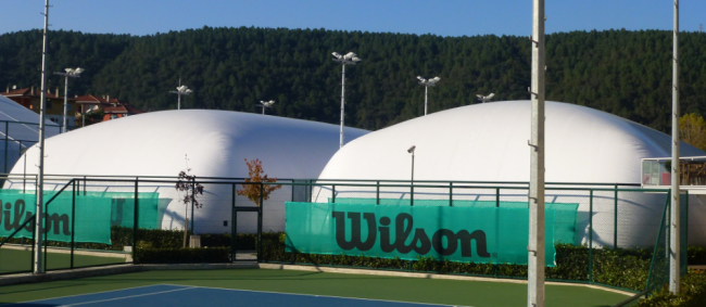 KAVACIK’TA TENİS KORTU